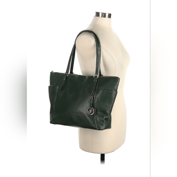 Michael Kors Jet Set East West LARGE Tote. NWT Moss - Picture 12 of 12